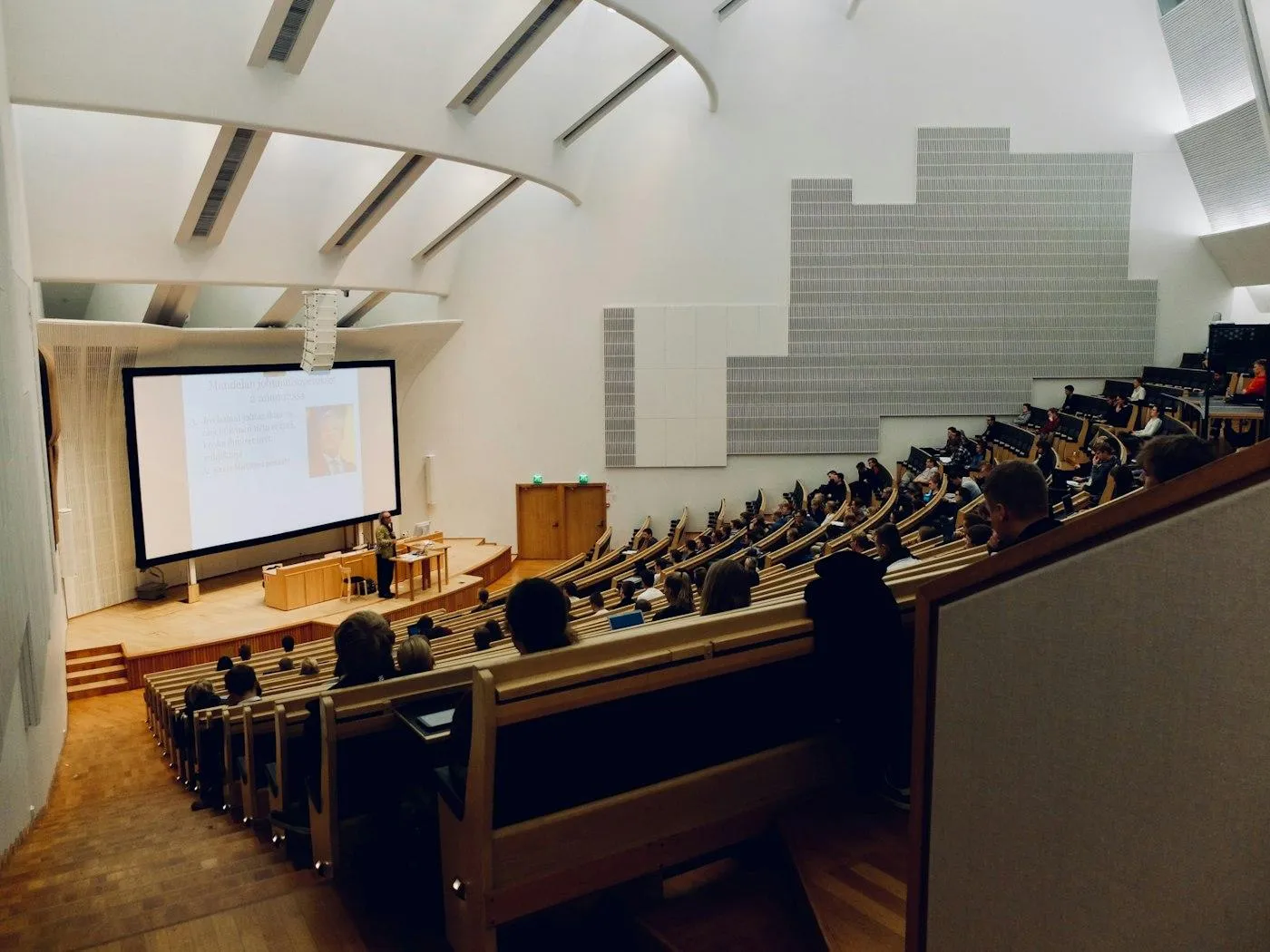 IntelliCal — administrare orar pentru grădiniță, școală și liceu — Soluție